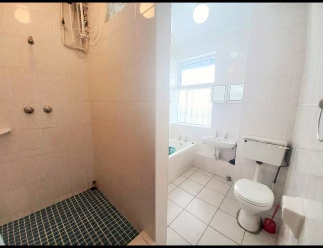 2 BEDROOM APARTMENT FOR SALE IN UVONGO